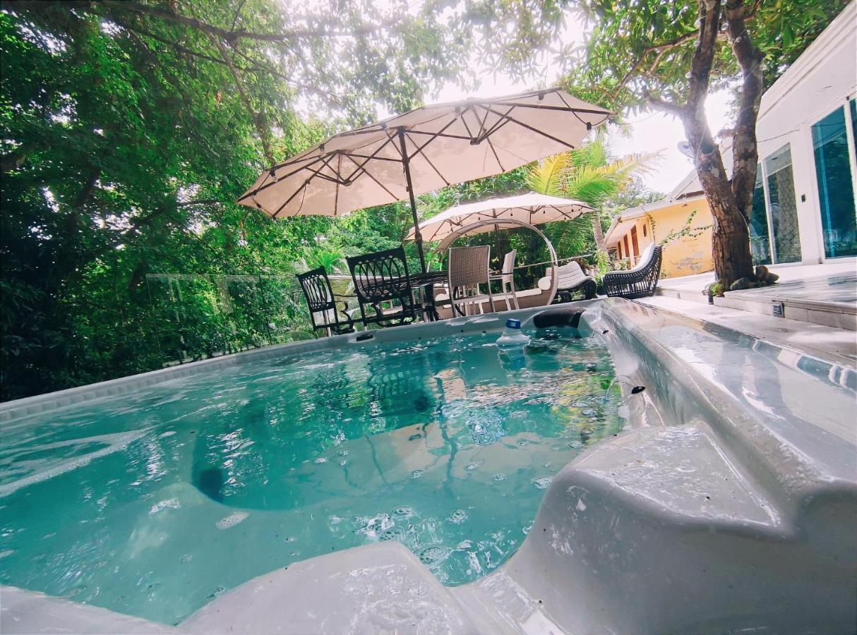 La Romantica Bed & Breakfast Contadora Island Exterior photo