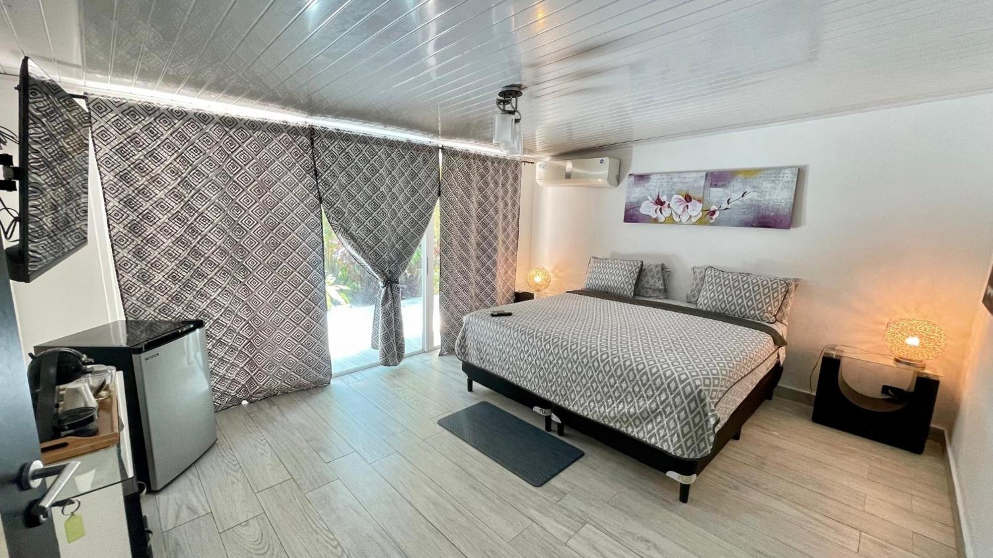 La Romantica Bed & Breakfast Contadora Island Exterior photo